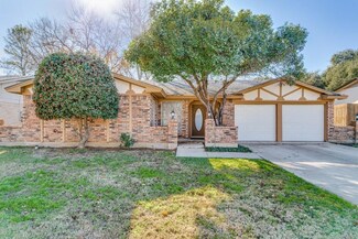 2306 Vineyard Dr, Arlington, TX 76015