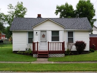 108 Liberty St, Lagrange, OH 44050