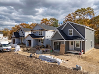 1 Blaine Rd, Saco, ME 04072