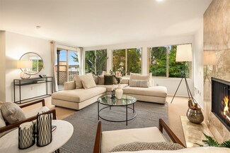 3440 25th Ave W Unit 201, Seattle, WA 98199