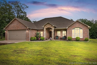 23532 N 5 Mile Rd, Fort Gibson, OK 74434