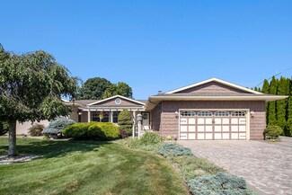 59019 Peppermint Dr, Elkhart, IN 46517