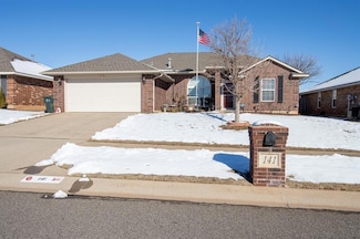 141 Dollina Ct, Norman, OK 73069