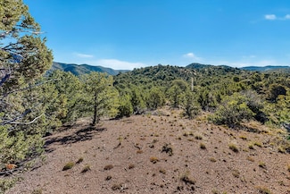 62 Rio En Medio Rd, Santa Fe, NM 87506