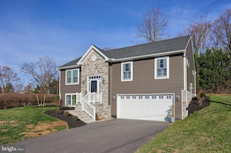 2521 Edgewood Ln, York, PA 17403