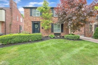 227 Mcmillan Rd, Grosse Pointe Farms, MI 48236