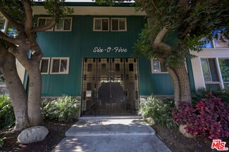 605 S Barrington Ave Unit 24, Los Angeles, CA 90049