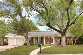 1011 Spent Wing Dr, San Antonio, TX 78213