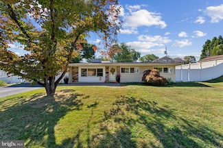1214 Thistlewood Ln, West Chester, PA 19380