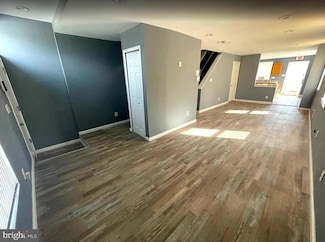 2133 W Mulberry St, Baltimore, MD 21223