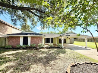 5545 Pagewood Ln, Houston, TX 77056