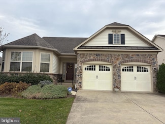 14 Vienna Ln, West Berlin, NJ 08091