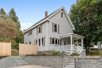 52 School St, Groveland, MA 01834