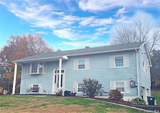 14 Lenape Rd, Newburgh, NY 12550