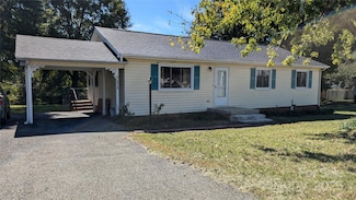 824 S Laurel St, Lincolnton, NC 28092
