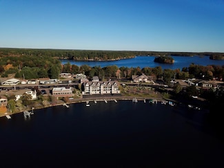 8600 Lakeview Dr Unit B, Minocqua, WI 54548