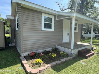 4617 30th St, Gulfport, MS 39501