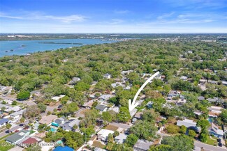 8061 23rd Ave N, Saint Petersburg, FL 33710