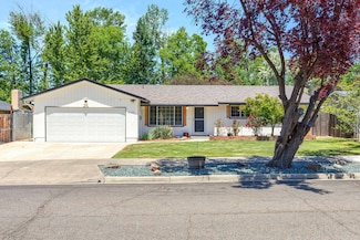 2745 Randolph St, Medford, OR 97504
