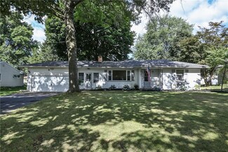 28 Wedgewood Dr, Rochester, NY 14624