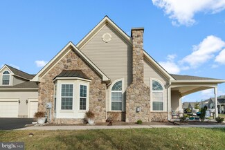 334 Pebble Beach Dr, Royersford, PA 19468