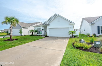 9363 Eagle Ridge Dr, Carolina Shores, NC 28467