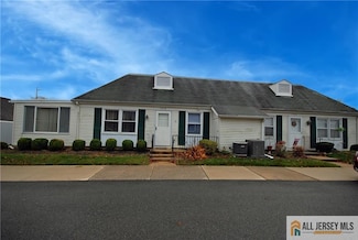 174 Portland Ln Unit 174D, Monroe Township, NJ 08831