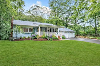 92 Stendahl Dr, Shelton, CT 06484