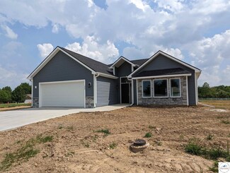 303 Colony St, Clinton, MO 64735