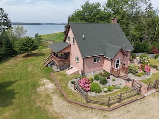 20 Woodpecker Ln, Harrington, ME 04643