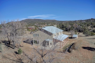 20 Stagecoach Junction Rd, Sandia Park, NM 87047