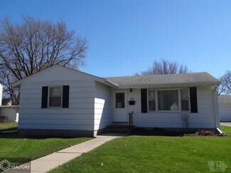 1518 6th Ave, Grinnell, IA 50112