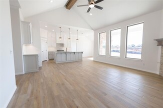 9312 NW 88th St, Yukon, OK 73099