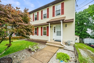 61 W Munson Ave, Dover, NJ 07801