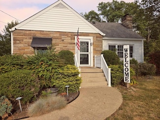 112 Ridgecrest Rd, Wheeling, WV 26003