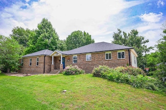 1138 Forest Ridge Dr, Bolivar, MO 65613