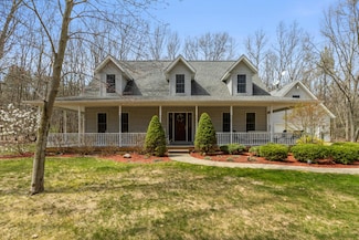 16173 Dana Ln, Grand Haven, MI 49417