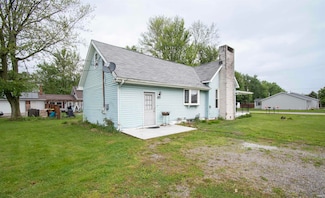 410 S Gonser Ave, Ashley, IN 46705