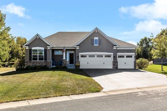 5225 Trailhead Ln SE, Prior Lake, MN 55372