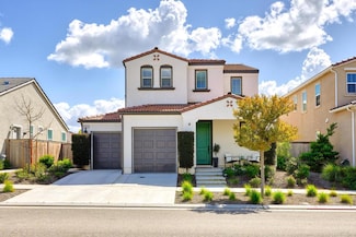 860 Ridgebank Ave, Madera, CA 93636