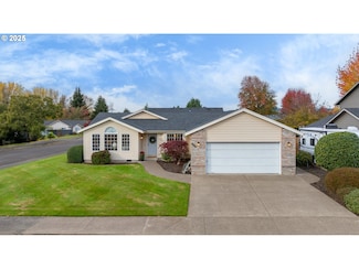 695 SW Westview Dr, McMinnville, OR 97128