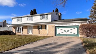 4912 Plum Hollow Dr, Lansing, MI 48917