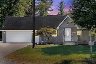 1100 Tisdale Rd, Roscommon, MI 48653