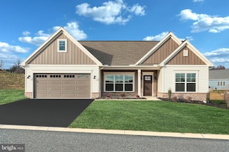605 Lilliana Dr, Lebanon, PA 17046