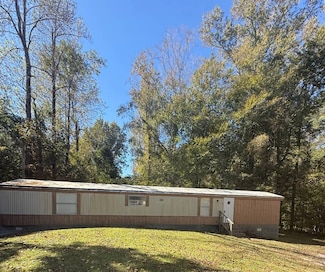 1035 Aaron Ln, Jacksonville, NC 28540