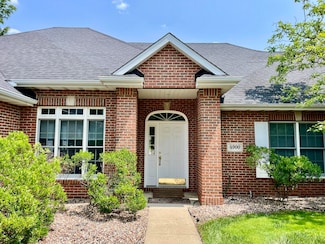 4900 Royal Lytham Dr, Columbia, MO 65203