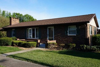 234 W Cherry St, Oakland City, IN 47660