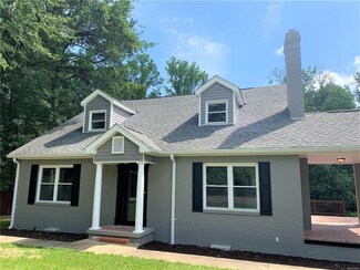 302 Kowaliga Rd, Eclectic, AL 36024