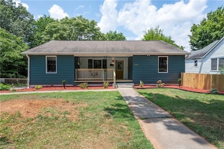 844 Holland St, Winston Salem, NC 27101