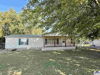 904 W Broadway St, Shelburn, IN 47879